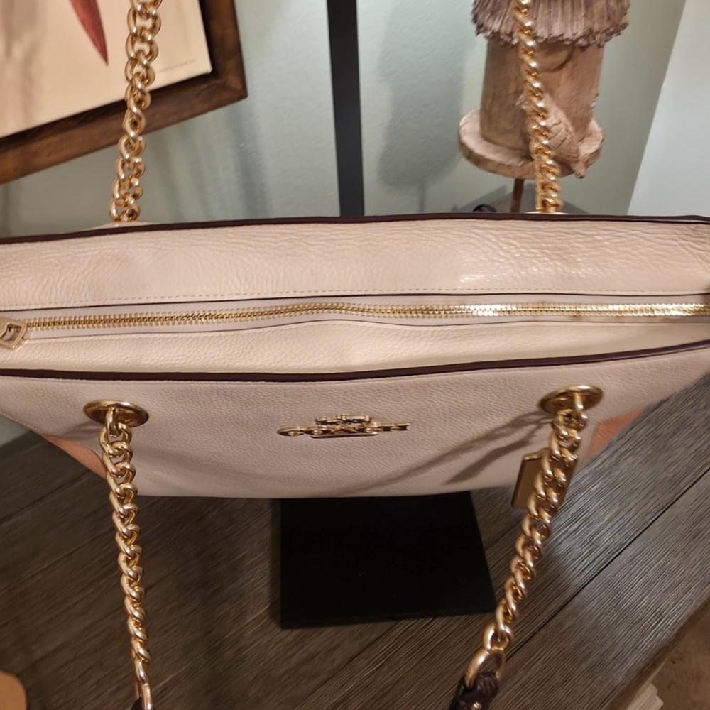 Coach White and Tan Tote Bag - Picture 7 of 14